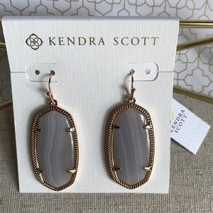 Rare Kendra Scott Elle Earrings Tan Banded Agate